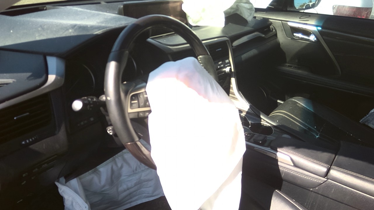 https://f005.backblazeb2.com/file/img-partshotlines-com/Inventory/EC801/Vehicle/219328_08.jpg