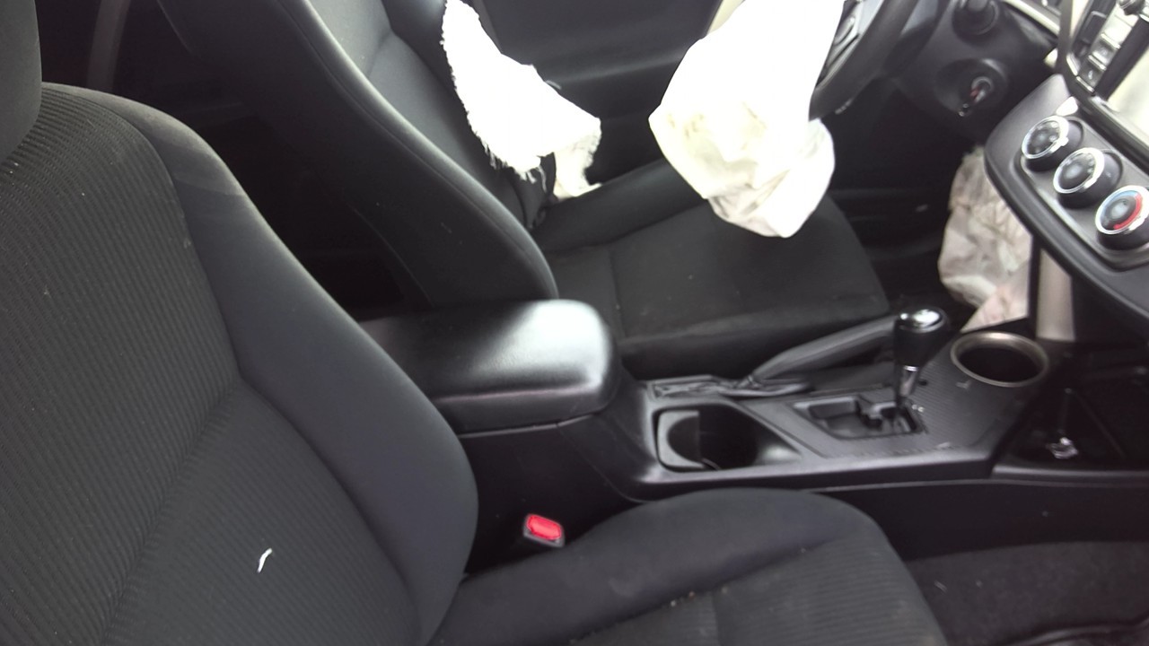 https://f005.backblazeb2.com/file/img-partshotlines-com/Inventory/EC801/Vehicle/219373_06.jpg
