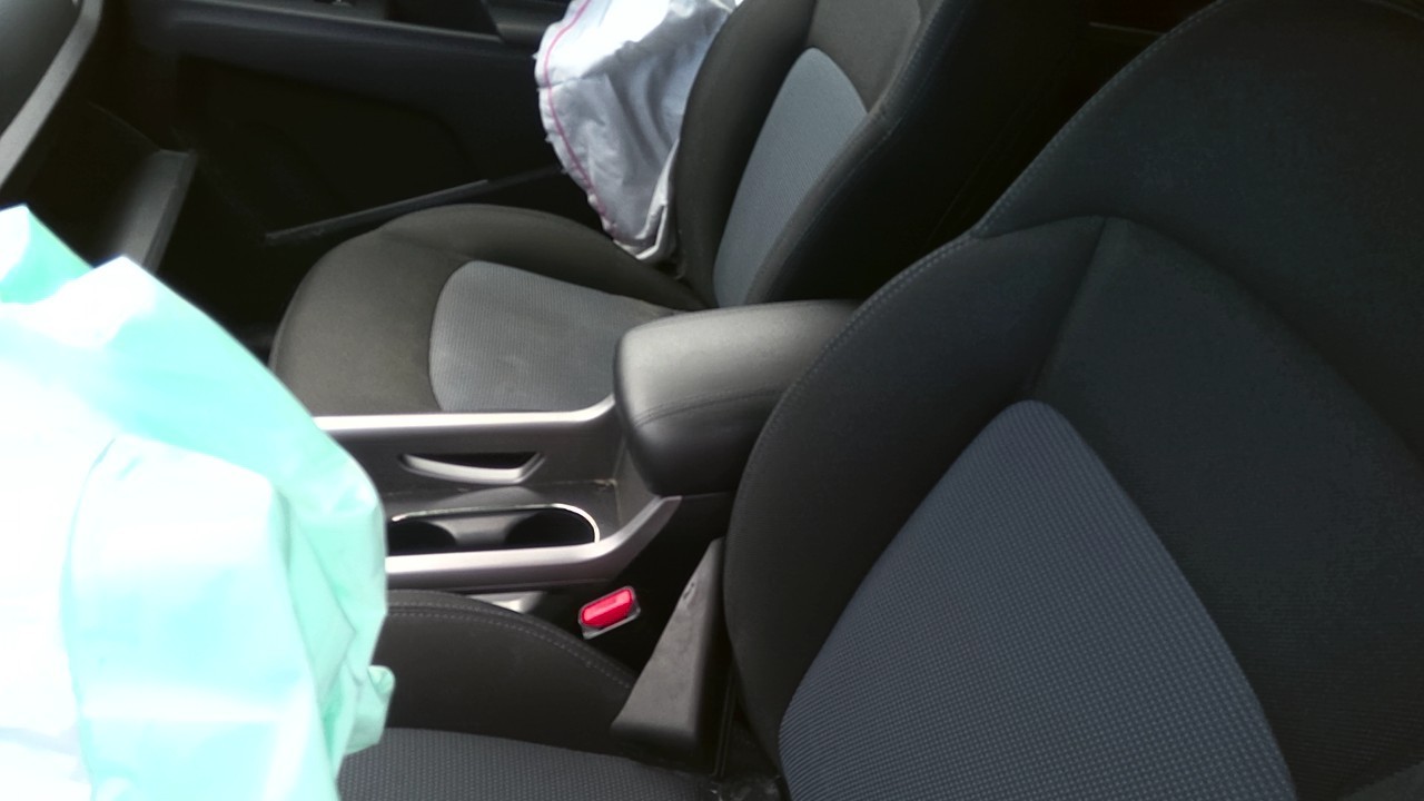 https://f005.backblazeb2.com/file/img-partshotlines-com/Inventory/EC801/Vehicle/219452_09.jpg