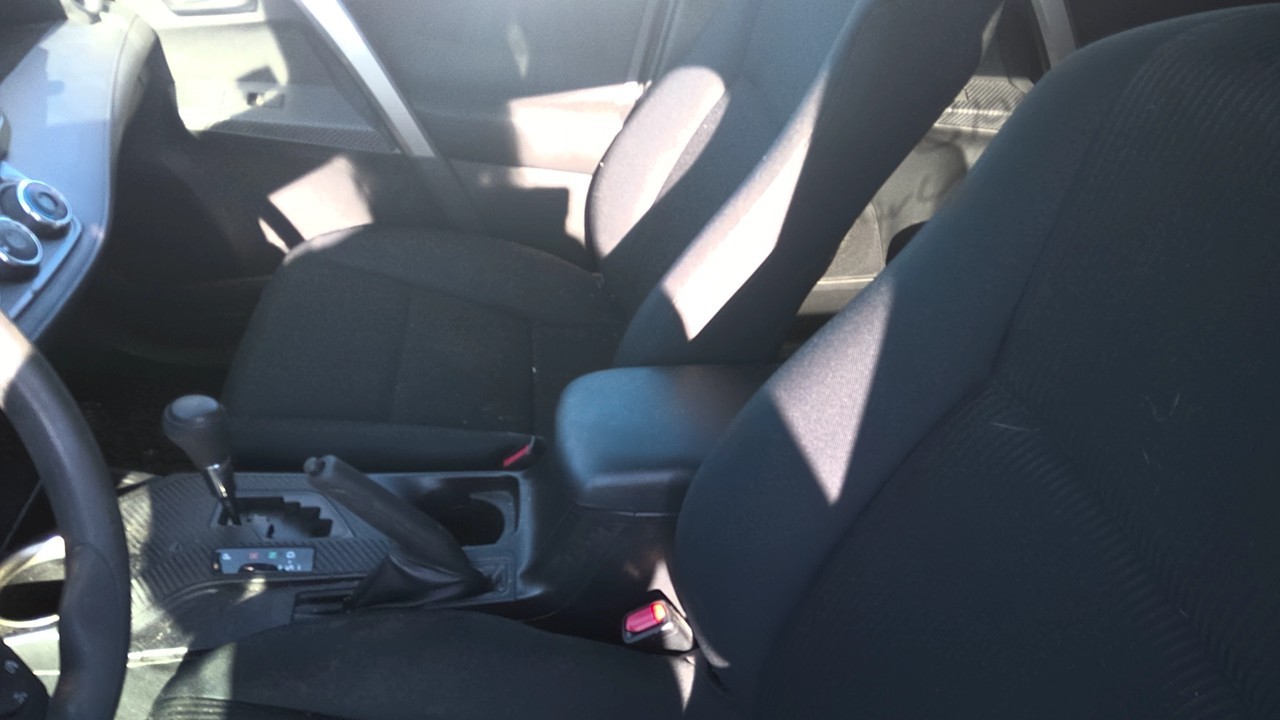 https://f005.backblazeb2.com/file/img-partshotlines-com/Inventory/EC801/Vehicle/219456_09.jpg