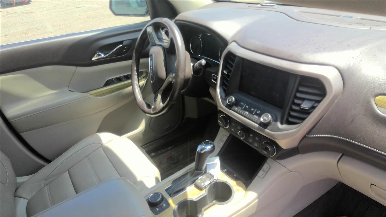 https://f005.backblazeb2.com/file/img-partshotlines-com/Inventory/EC801/Vehicle/219484_11.jpg
