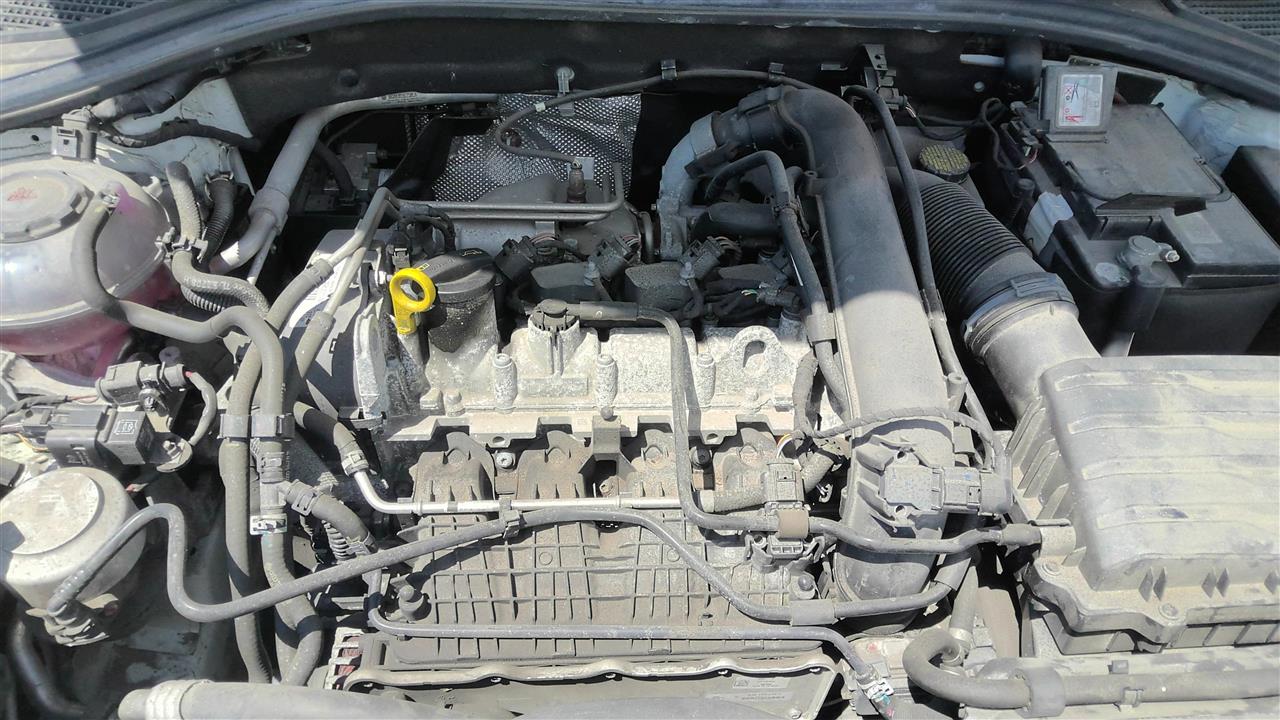https://f005.backblazeb2.com/file/img-partshotlines-com/Inventory/EC801/Vehicle/219495_09.jpg
