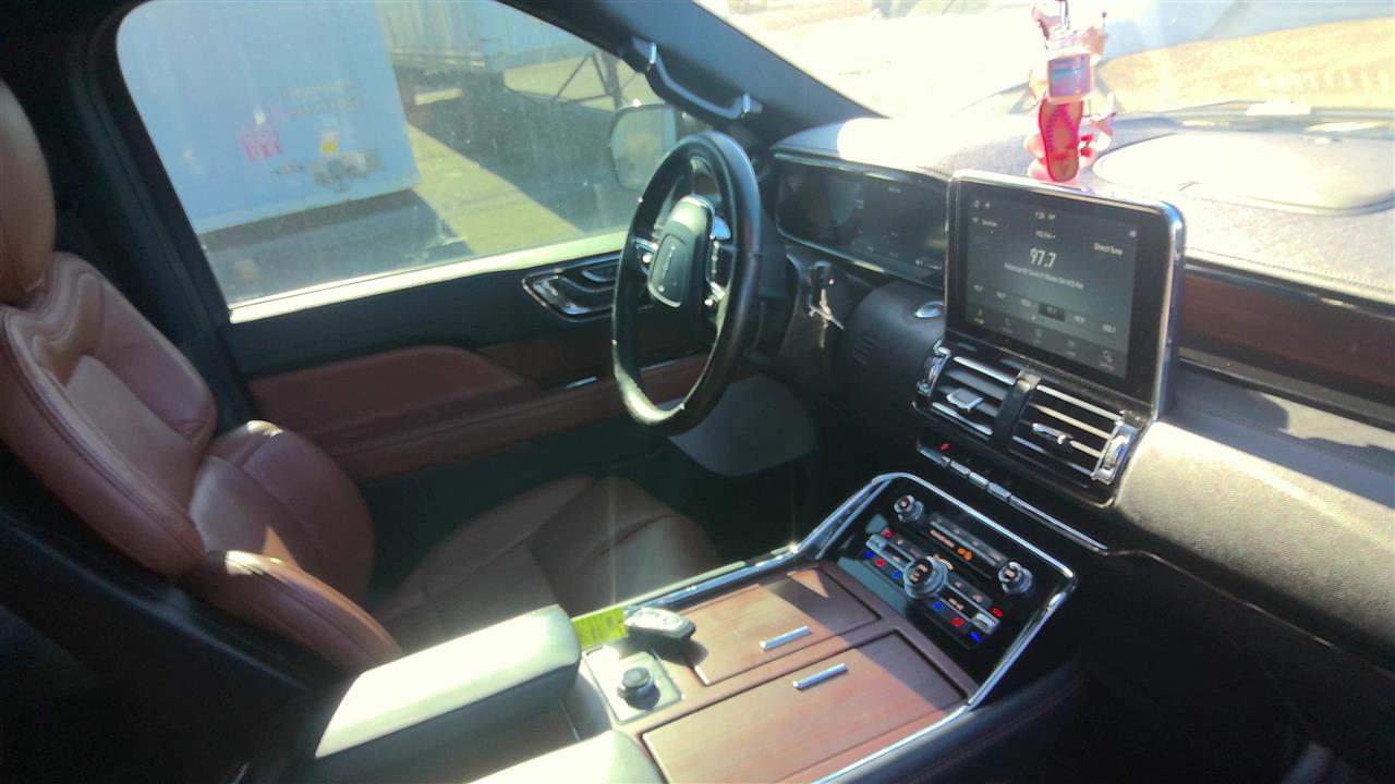 https://f005.backblazeb2.com/file/img-partshotlines-com/Inventory/EC801/Vehicle/219513_11.jpg