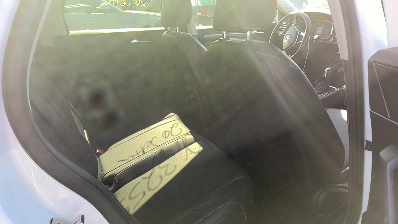 https://f005.backblazeb2.com/file/img-partshotlines-com/Inventory/EC801/Vehicle/219517_07.jpg