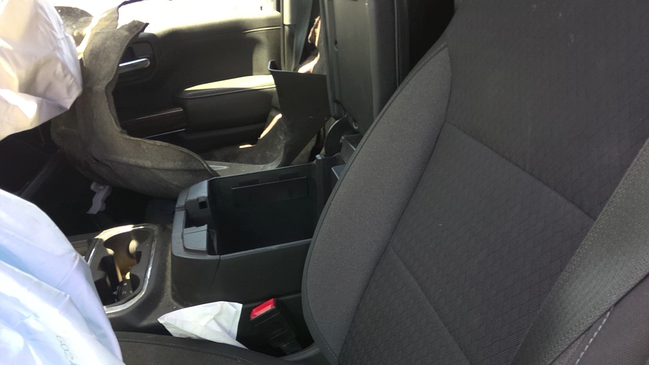 https://f005.backblazeb2.com/file/img-partshotlines-com/Inventory/EC801/Vehicle/219528_07.jpg
