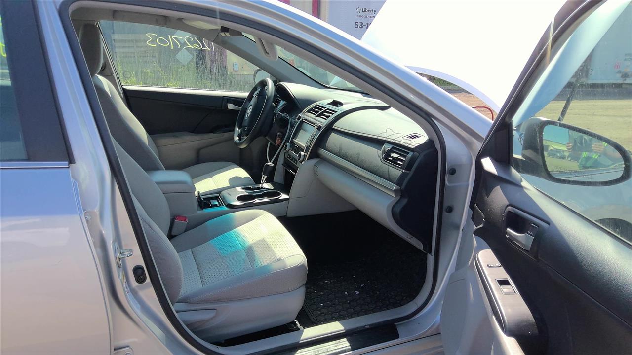 https://f005.backblazeb2.com/file/img-partshotlines-com/Inventory/EC801/Vehicle/219627_10.jpg