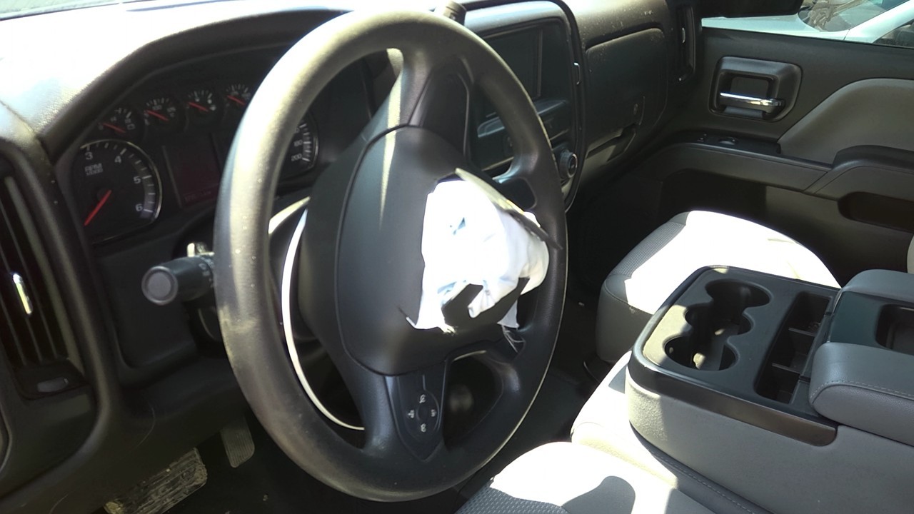 Vehicle/219643_06.jpg