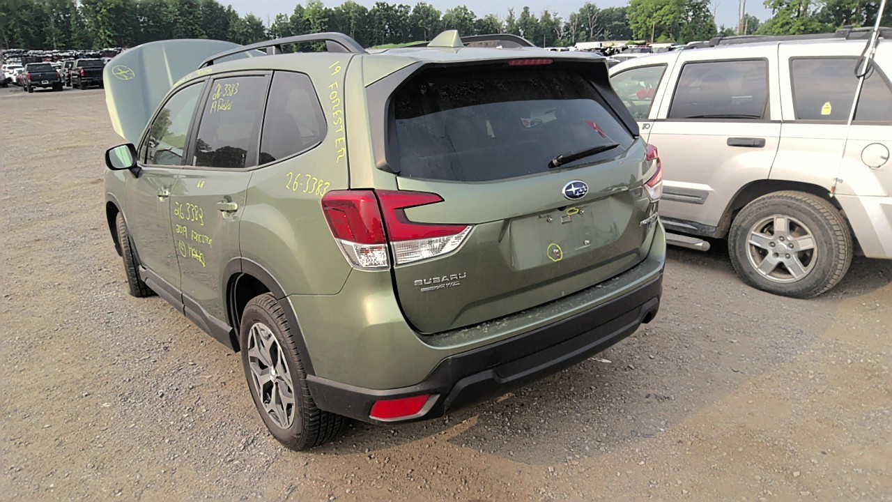 https://f005.backblazeb2.com/file/img-partshotlines-com/Inventory/EC801/Vehicle/219651_03.jpg