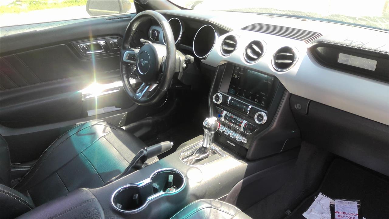 https://f005.backblazeb2.com/file/img-partshotlines-com/Inventory/EC801/Vehicle/219693_11.jpg