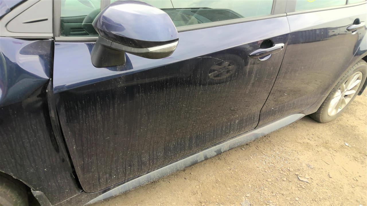 Vehicle/219700_02.jpg