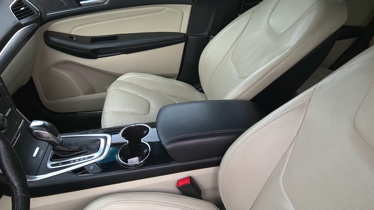 https://f005.backblazeb2.com/file/img-partshotlines-com/Inventory/EC801/Vehicle/219741_09.jpg