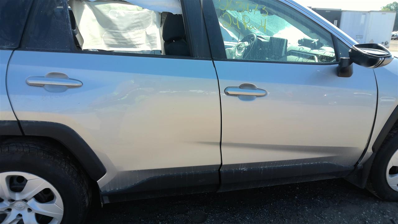 Vehicle/219746_06.jpg