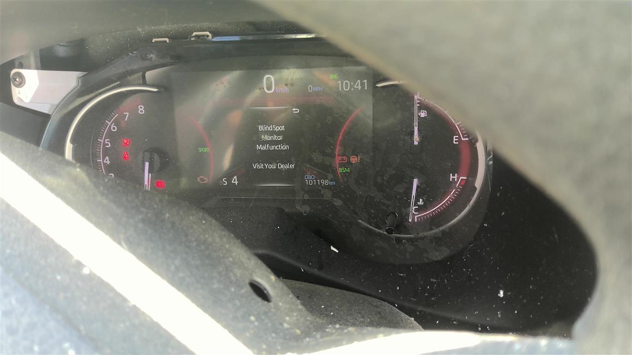 Vehicle/219746_12.jpg