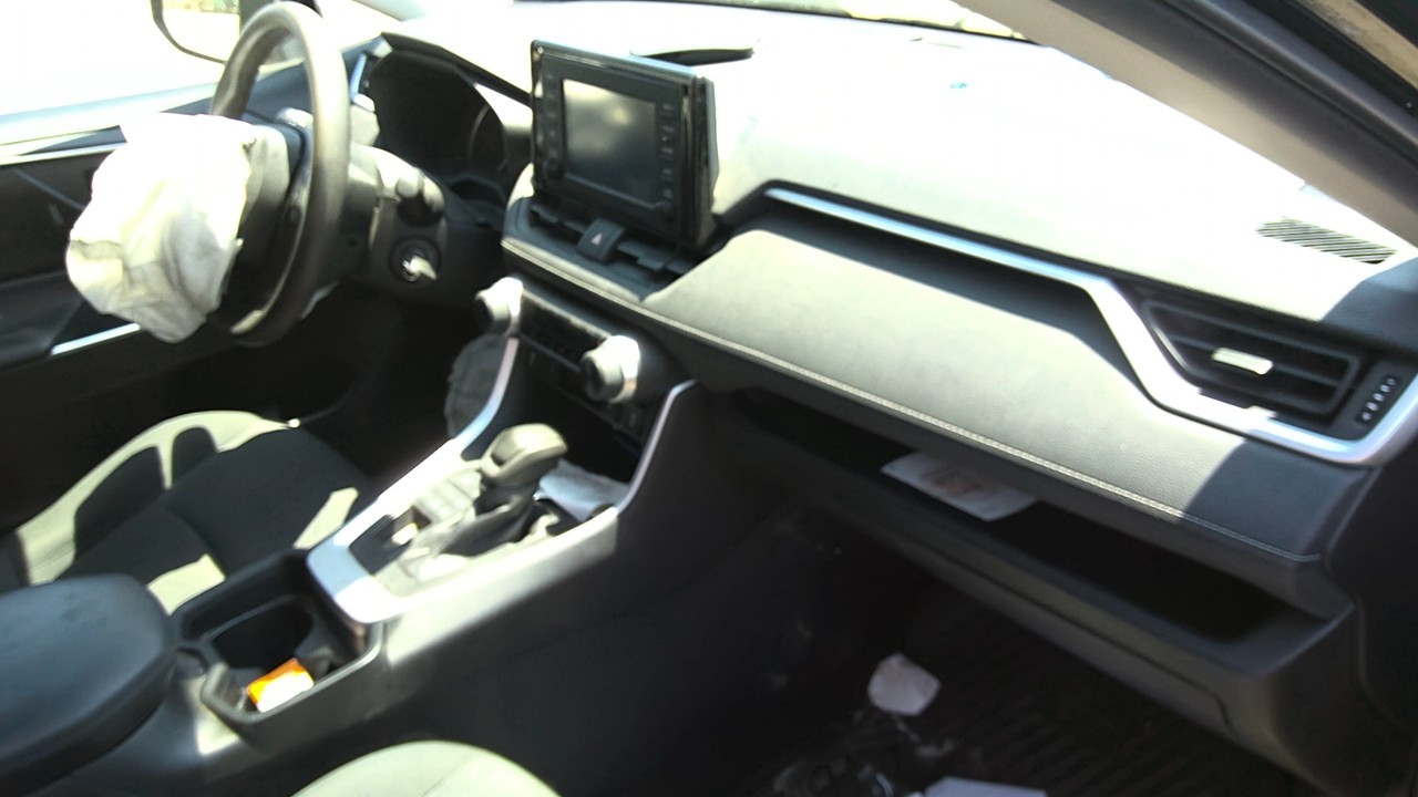 Vehicle/219760_05.jpg
