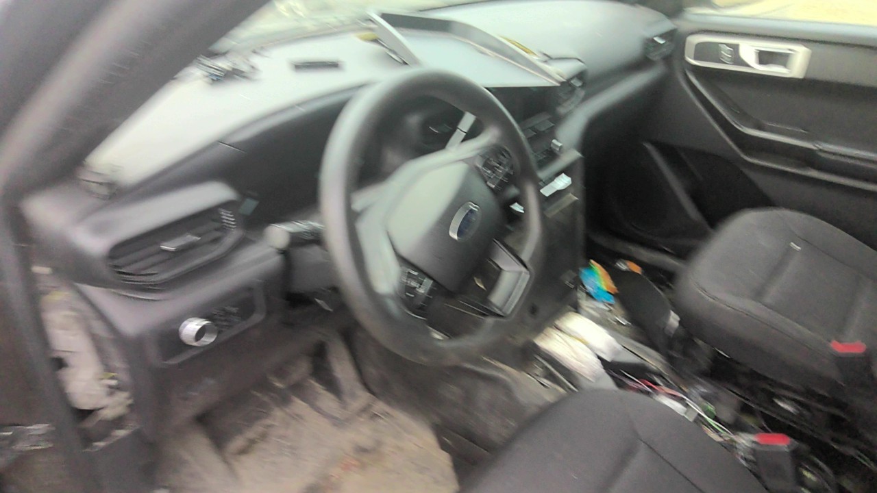 Vehicle/219782_06.jpg