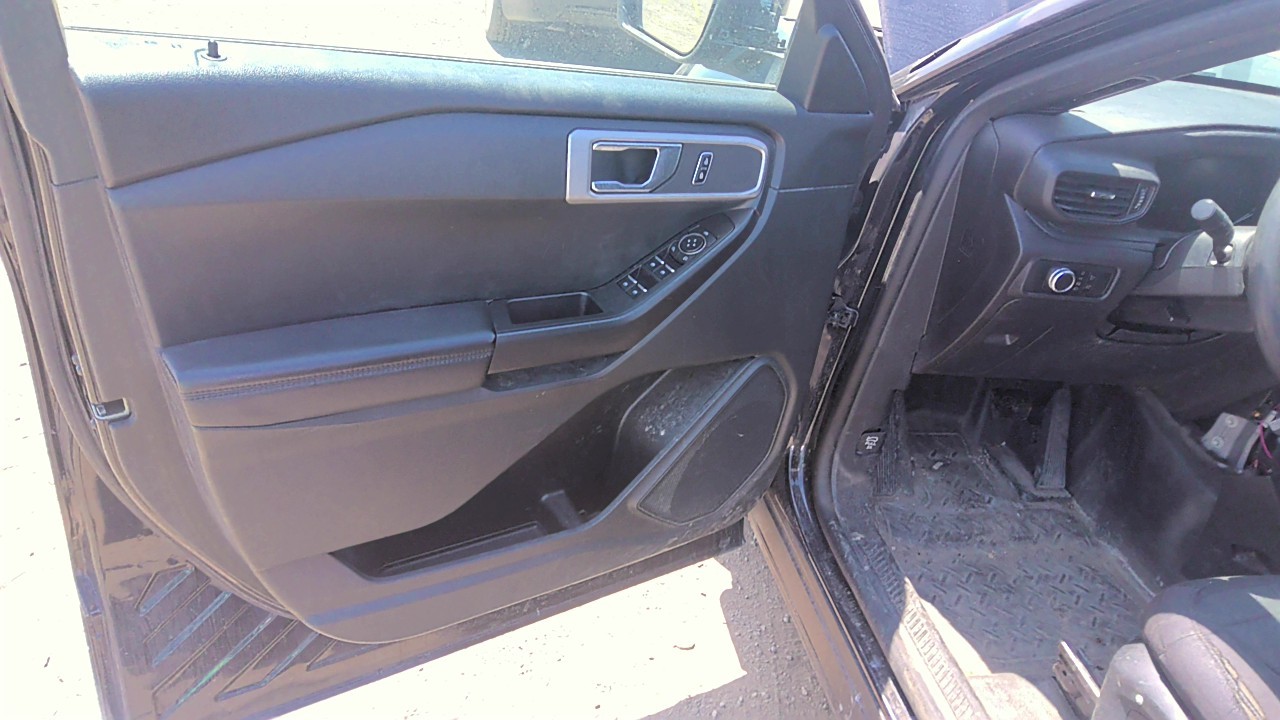 Vehicle/219784_07.jpg