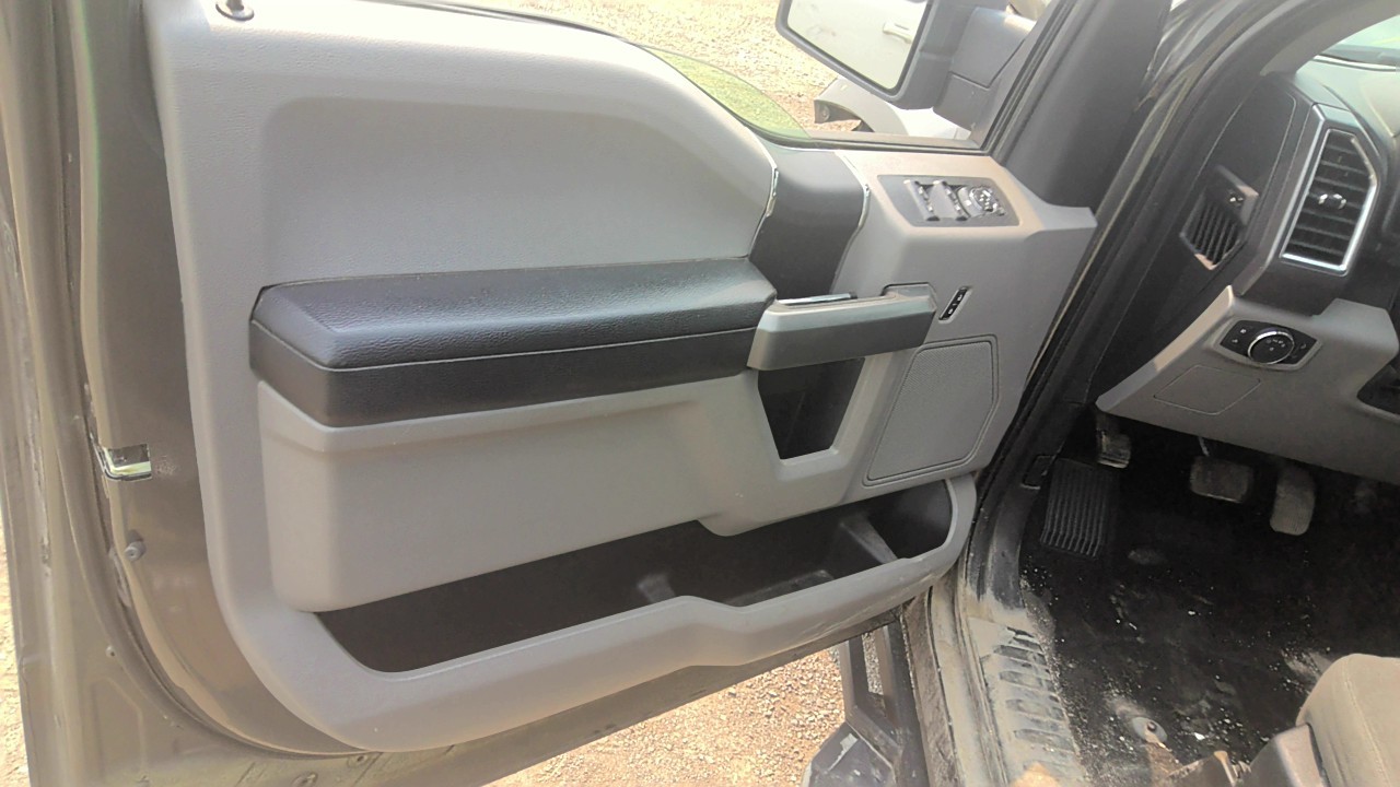 https://f005.backblazeb2.com/file/img-partshotlines-com/Inventory/EC801/Vehicle/219817_07.jpg
