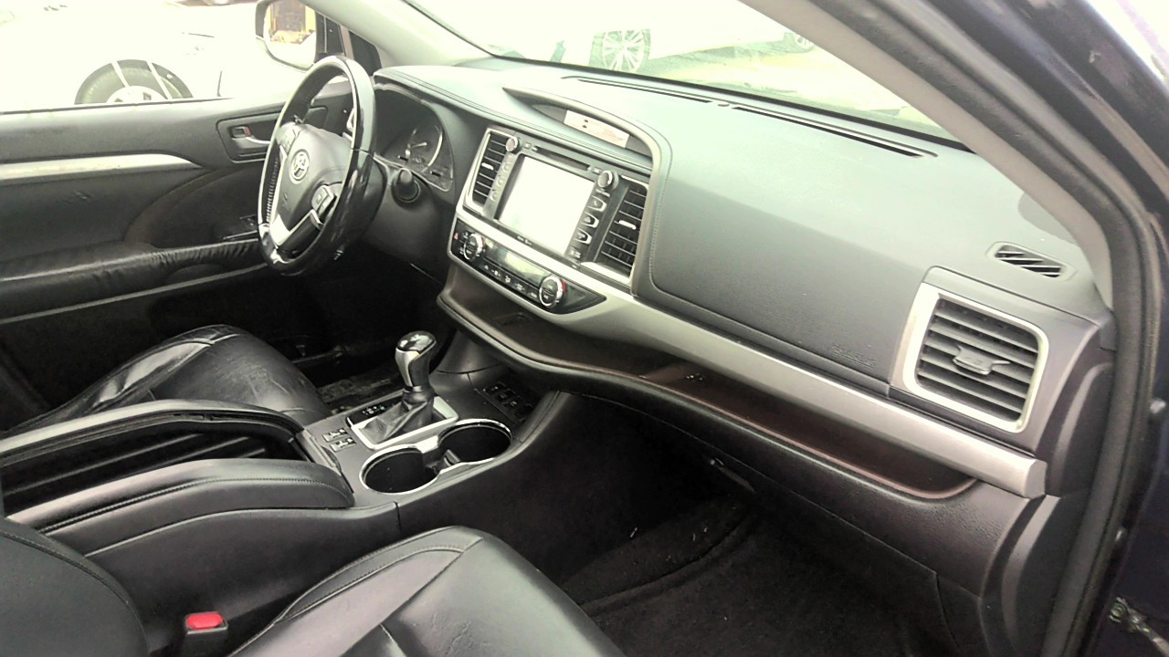 https://f005.backblazeb2.com/file/img-partshotlines-com/Inventory/EC801/Vehicle/219860_05.jpg