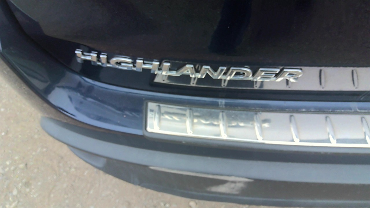 https://f005.backblazeb2.com/file/img-partshotlines-com/Inventory/EC801/Vehicle/219860_12.jpg
