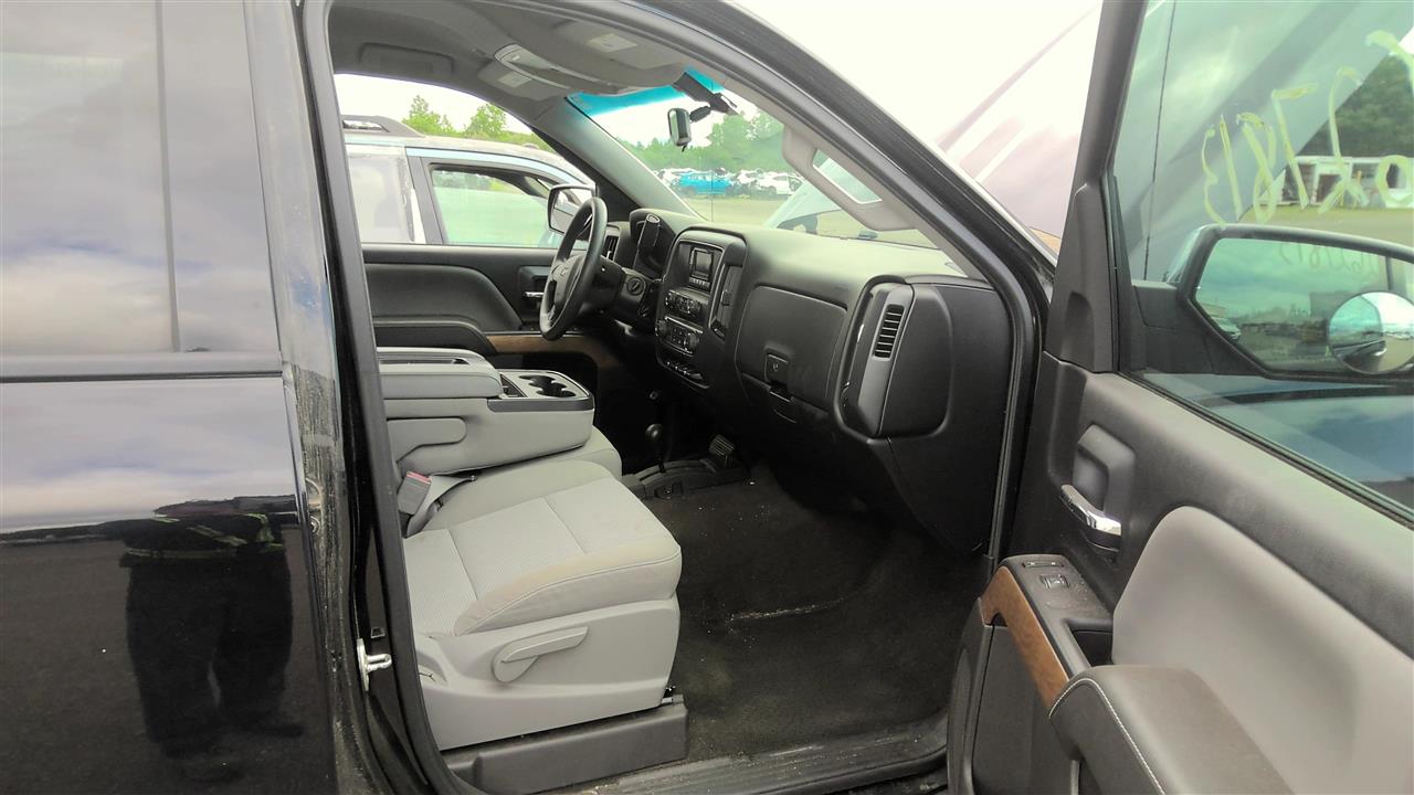 Vehicle/219873_10.jpg