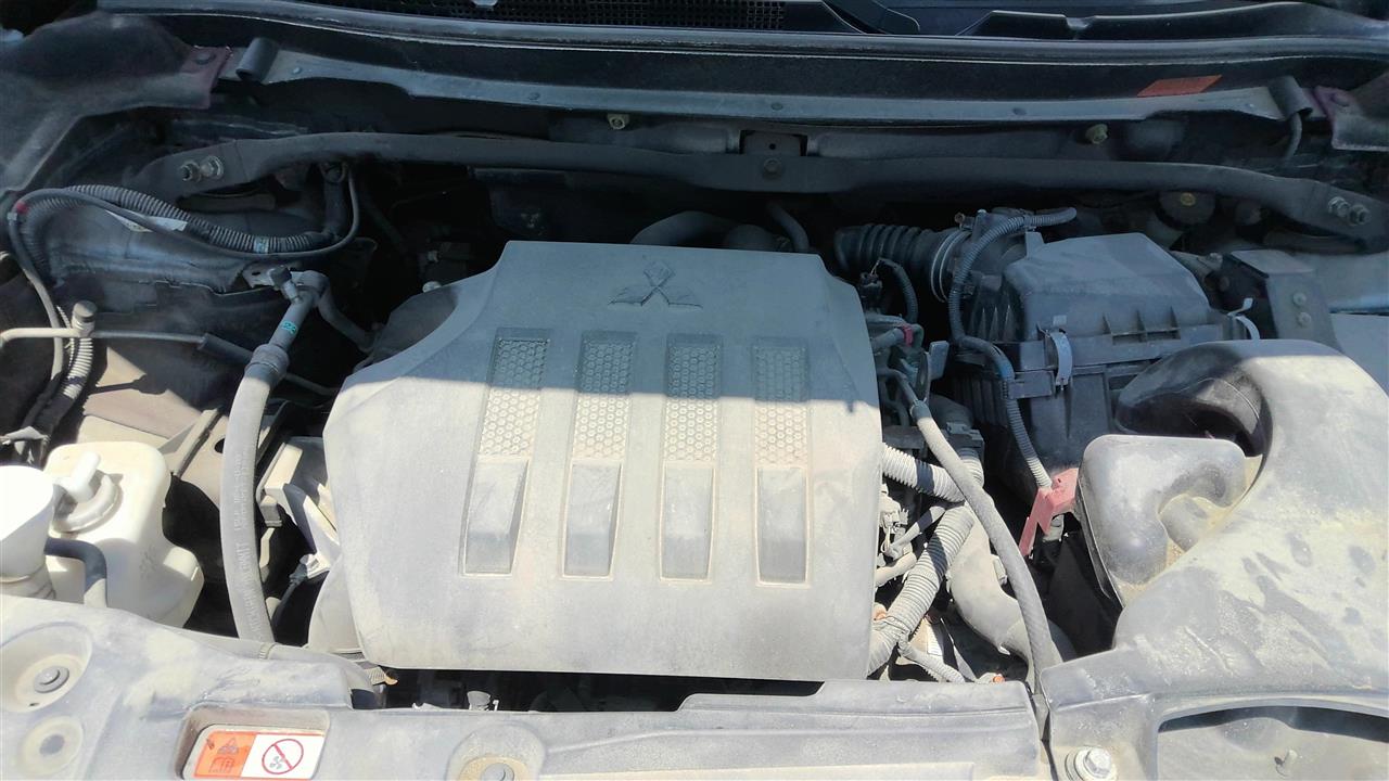https://f005.backblazeb2.com/file/img-partshotlines-com/Inventory/EC801/Vehicle/219906_09.jpg