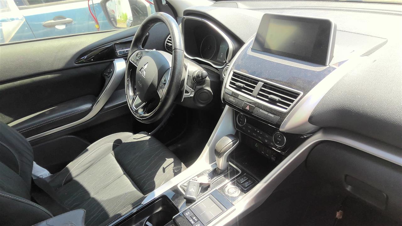 https://f005.backblazeb2.com/file/img-partshotlines-com/Inventory/EC801/Vehicle/219906_11.jpg