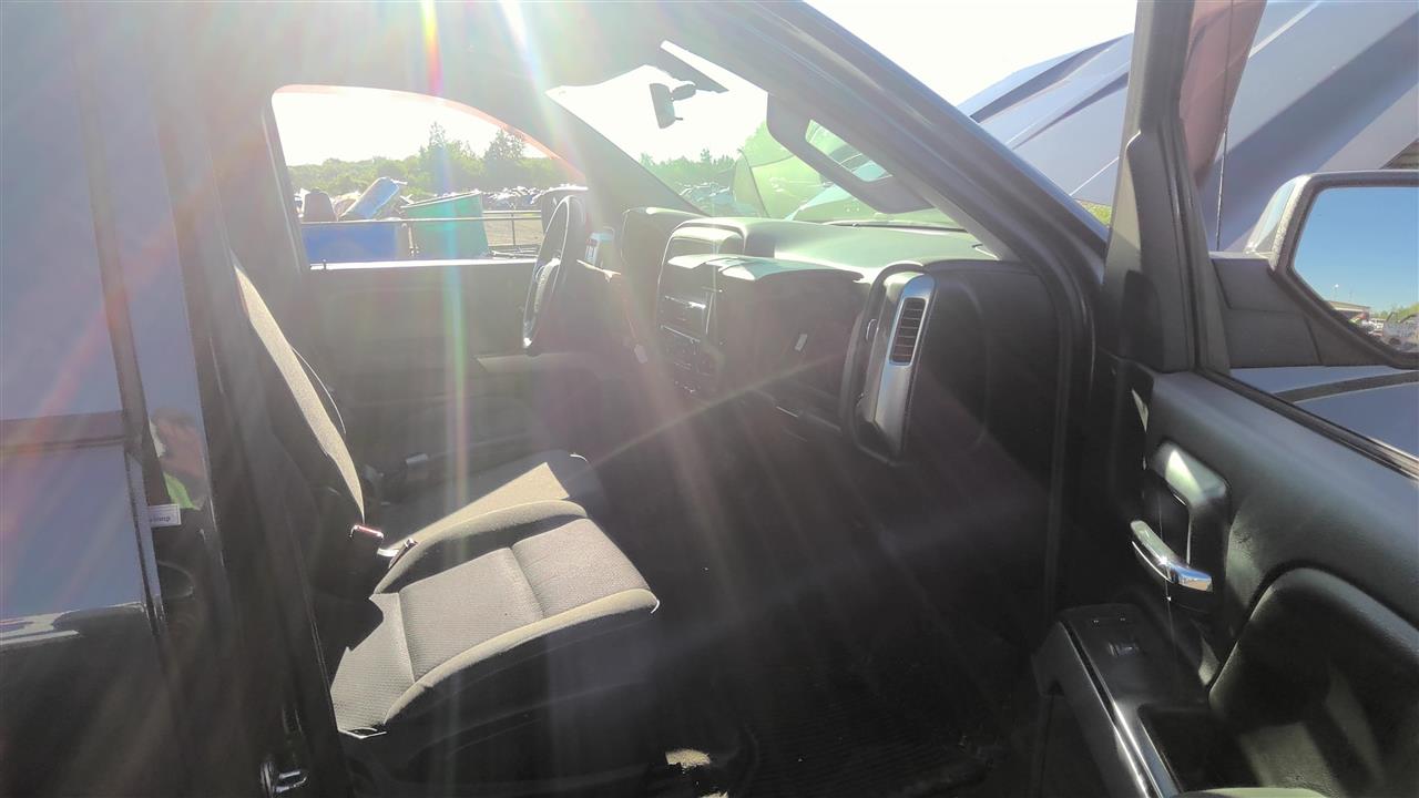 Vehicle/219967_10.jpg