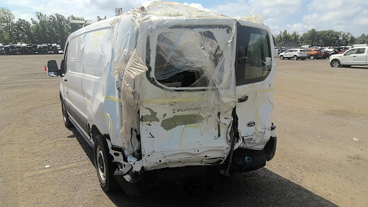 https://f005.backblazeb2.com/file/img-partshotlines-com/Inventory/EC801/Vehicle/220041_03.jpg