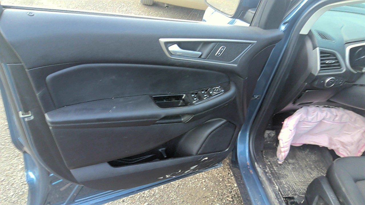 Vehicle/220079_07.jpg