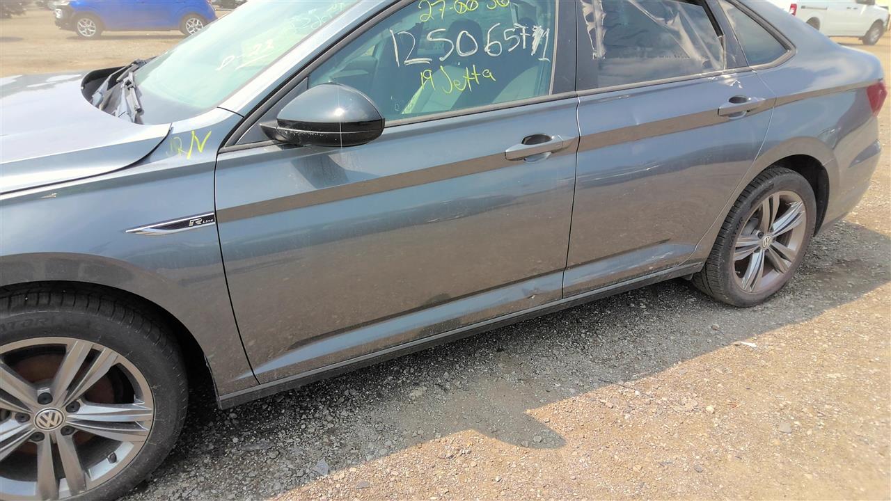 https://f005.backblazeb2.com/file/img-partshotlines-com/Inventory/EC801/Vehicle/220088_02.jpg