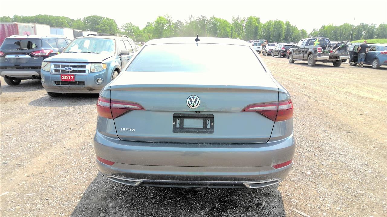 https://f005.backblazeb2.com/file/img-partshotlines-com/Inventory/EC801/Vehicle/220088_04.jpg