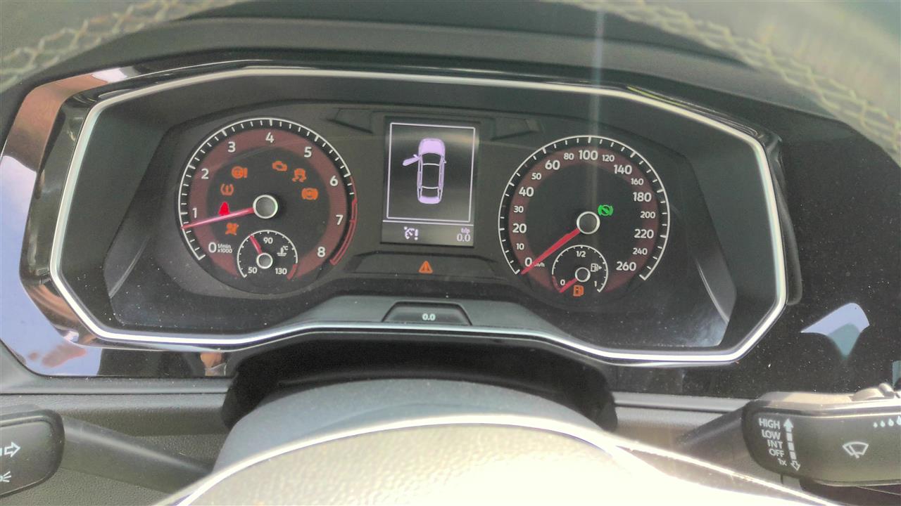 https://f005.backblazeb2.com/file/img-partshotlines-com/Inventory/EC801/Vehicle/220088_12.jpg