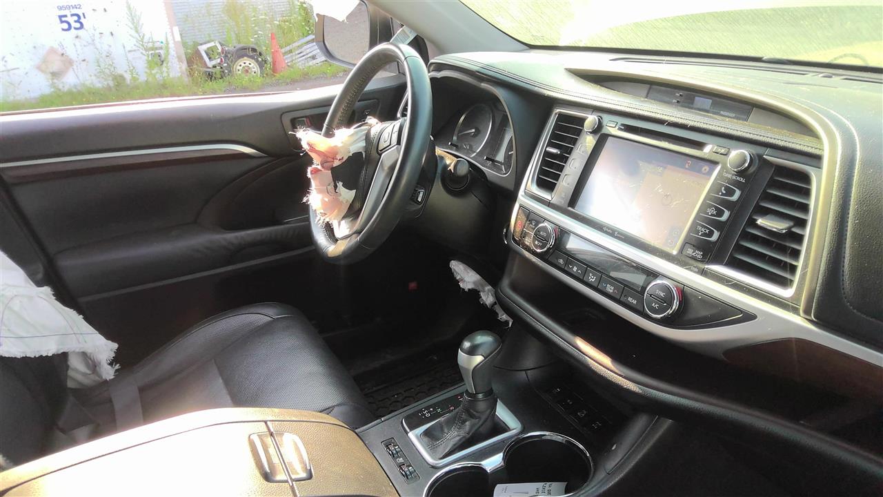Vehicle/220103_11.jpg