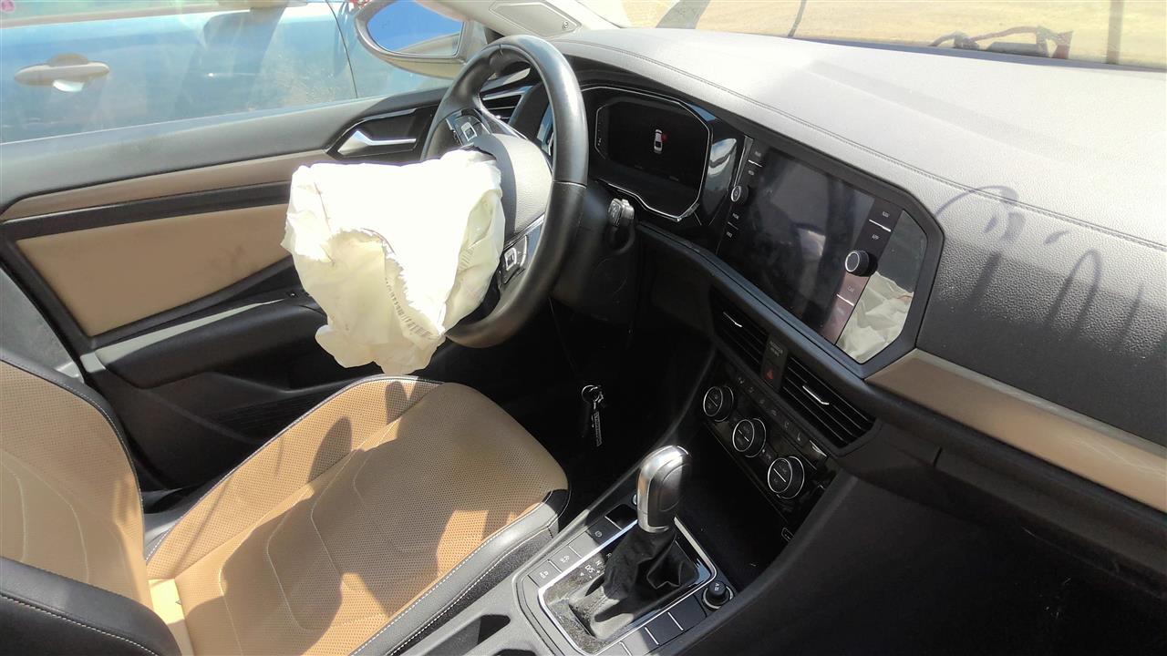 https://f005.backblazeb2.com/file/img-partshotlines-com/Inventory/EC801/Vehicle/220172_11.jpg
