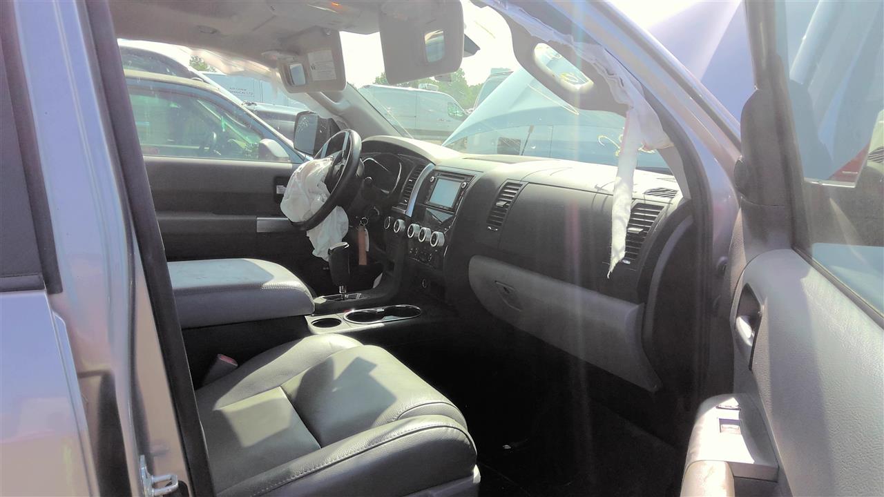 https://f005.backblazeb2.com/file/img-partshotlines-com/Inventory/EC801/Vehicle/220174_10.jpg