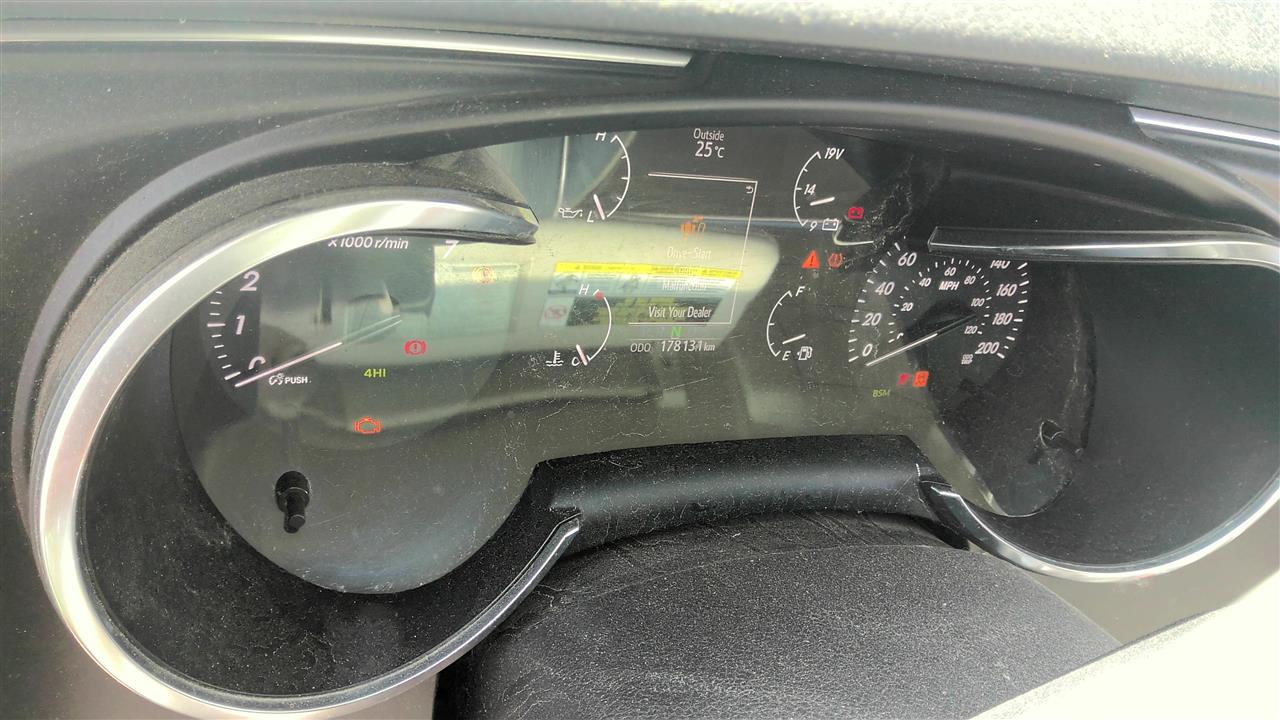 https://f005.backblazeb2.com/file/img-partshotlines-com/Inventory/EC801/Vehicle/220174_12.jpg