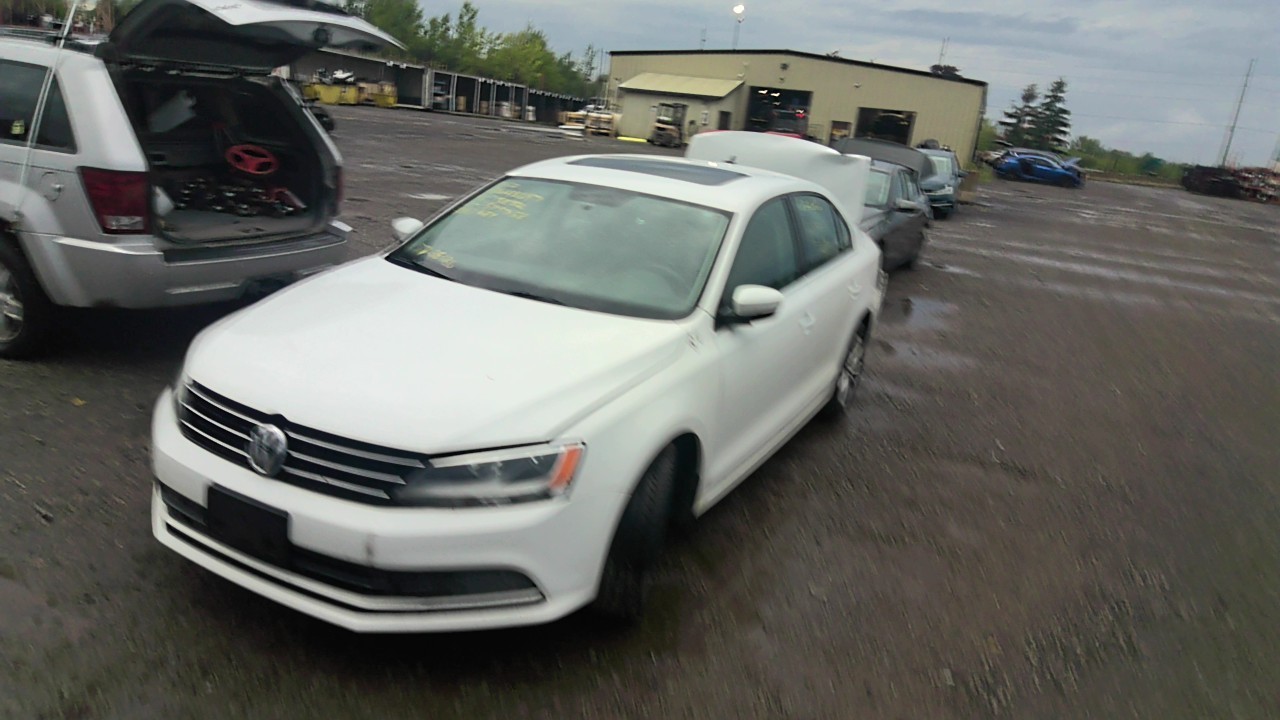 https://f005.backblazeb2.com/file/img-partshotlines-com/Inventory/EC801/Vehicle/220179_02.jpg
