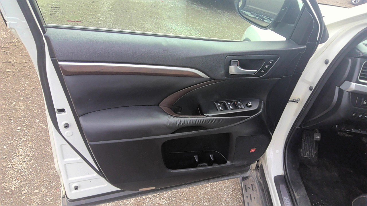 Vehicle/220185_05.jpg