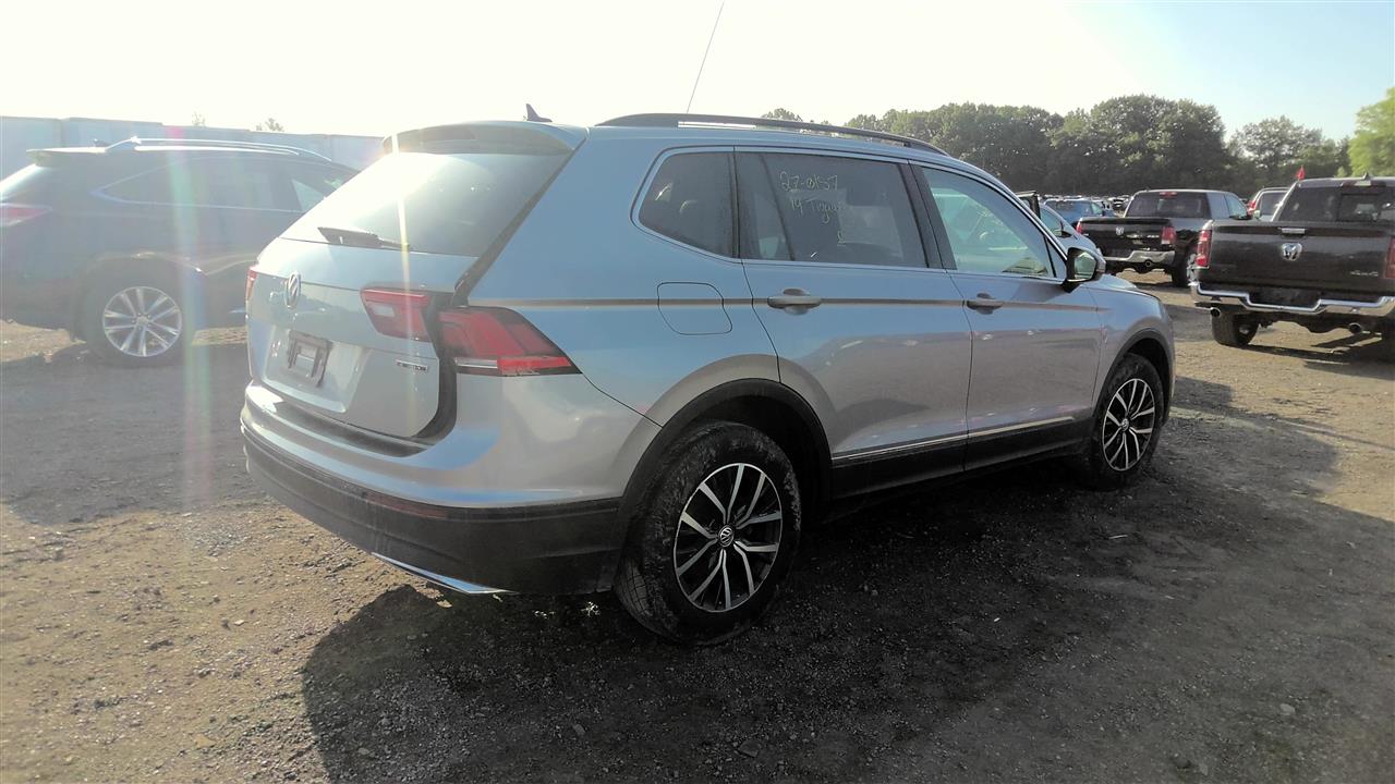 https://f005.backblazeb2.com/file/img-partshotlines-com/Inventory/EC801/Vehicle/220216_06.jpg
