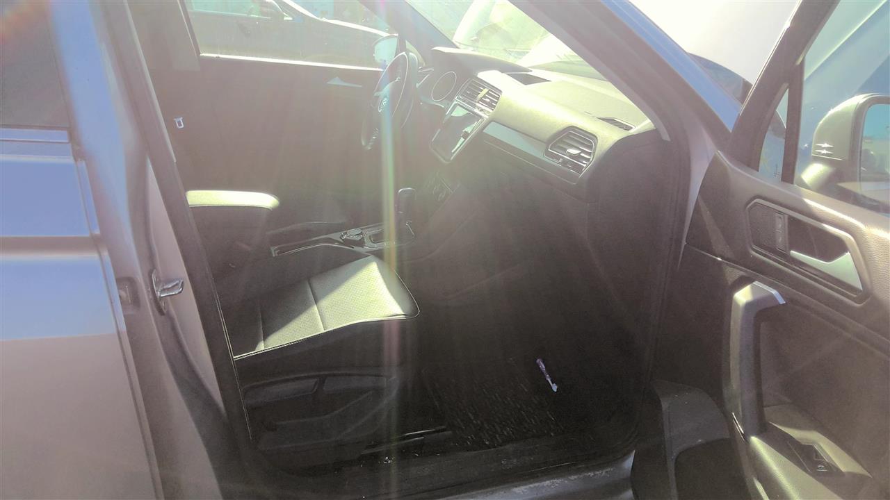 https://f005.backblazeb2.com/file/img-partshotlines-com/Inventory/EC801/Vehicle/220216_11.jpg