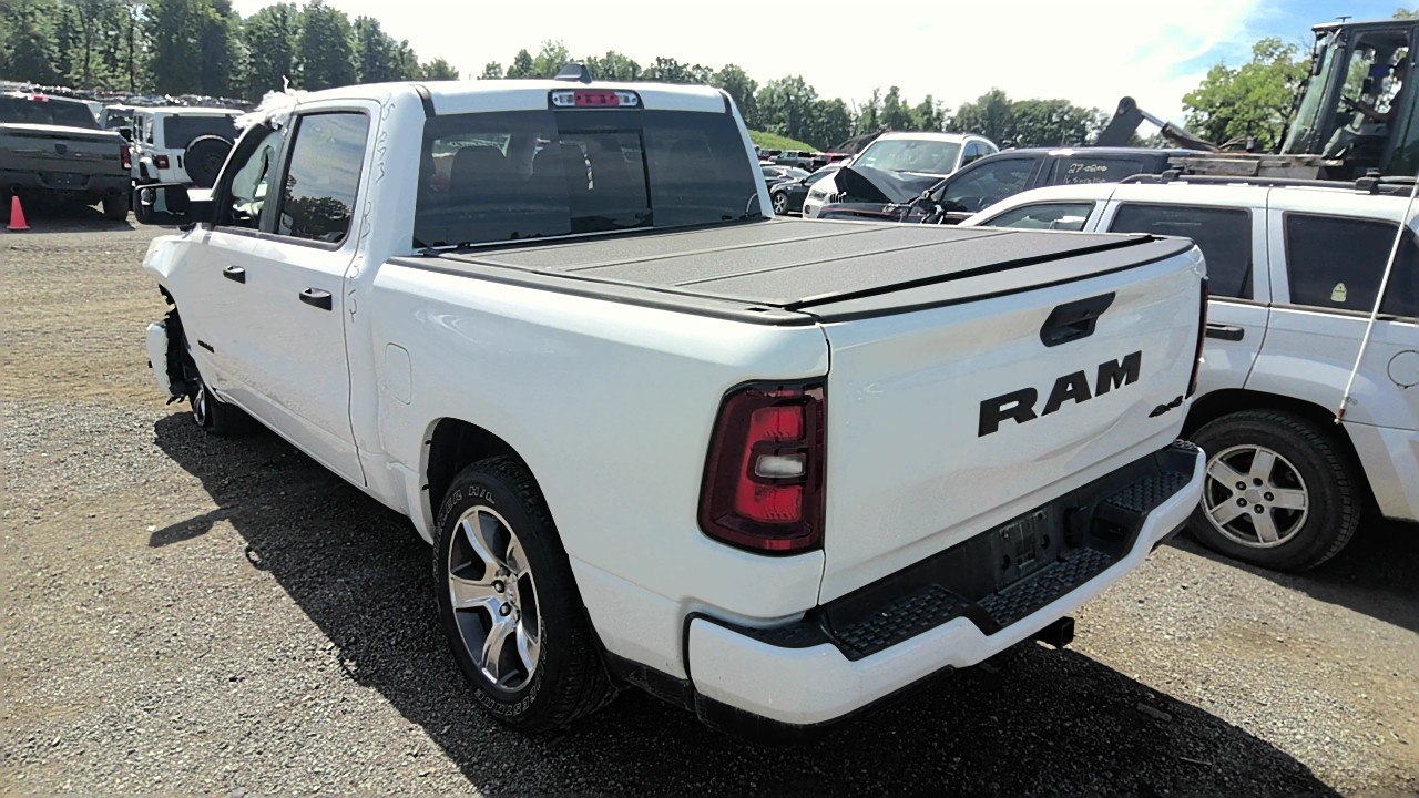 https://f005.backblazeb2.com/file/img-partshotlines-com/Inventory/EC801/Vehicle/220277_03.jpg