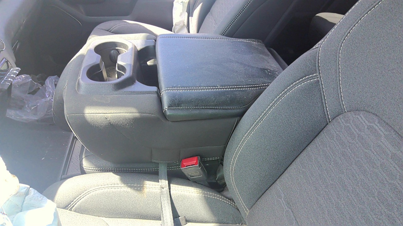 https://f005.backblazeb2.com/file/img-partshotlines-com/Inventory/EC801/Vehicle/220277_09.jpg