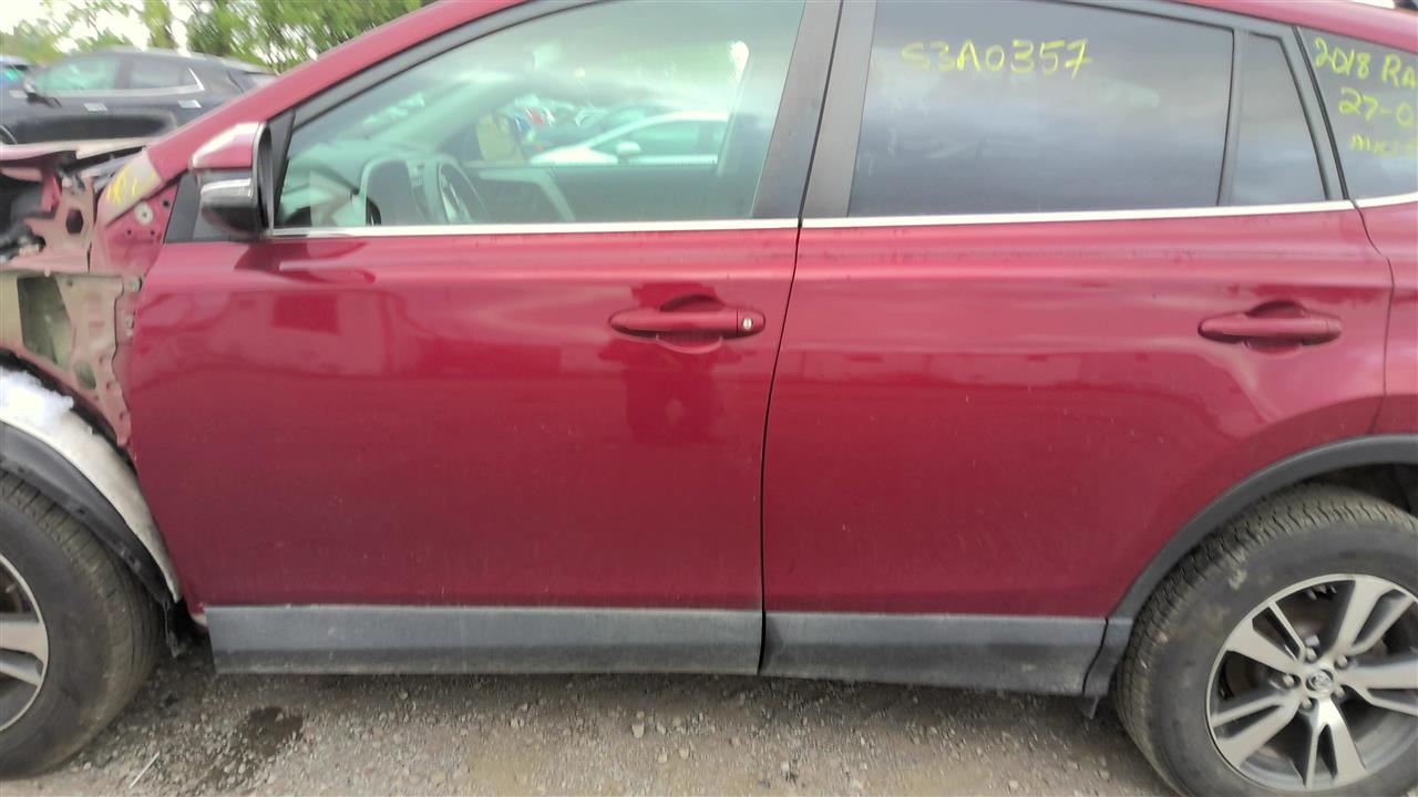 https://f005.backblazeb2.com/file/img-partshotlines-com/Inventory/EC801/Vehicle/220440_02.jpg