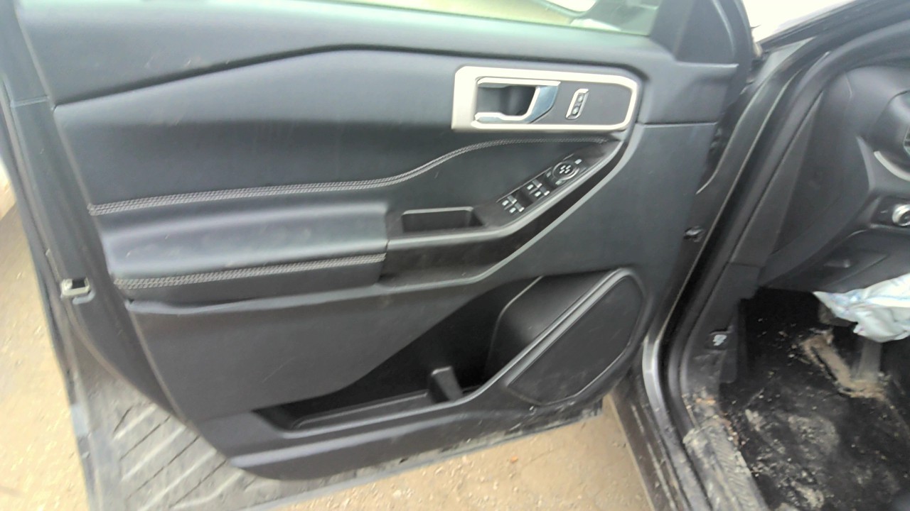https://f005.backblazeb2.com/file/img-partshotlines-com/Inventory/EC801/Vehicle/220460_07.jpg
