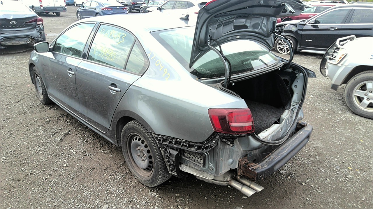 https://f005.backblazeb2.com/file/img-partshotlines-com/Inventory/EC801/Vehicle/220591_03.jpg