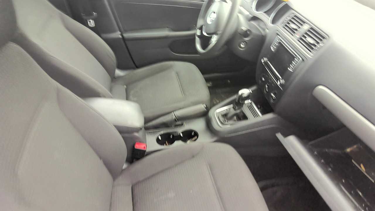 https://f005.backblazeb2.com/file/img-partshotlines-com/Inventory/EC801/Vehicle/220591_06.jpg