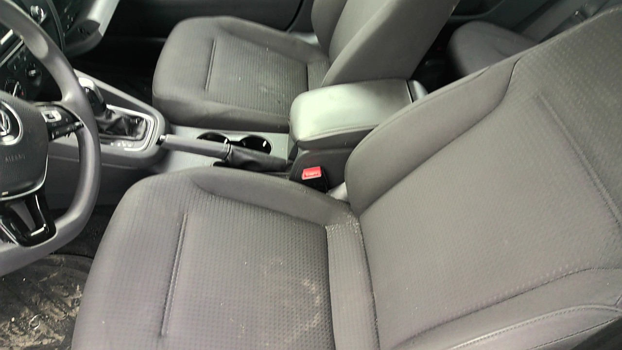https://f005.backblazeb2.com/file/img-partshotlines-com/Inventory/EC801/Vehicle/220591_09.jpg