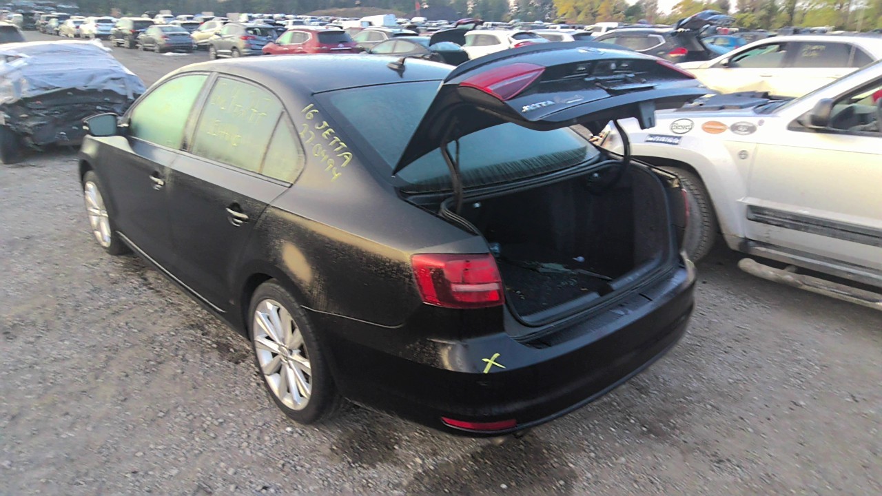 https://f005.backblazeb2.com/file/img-partshotlines-com/Inventory/EC801/Vehicle/220593_03.jpg