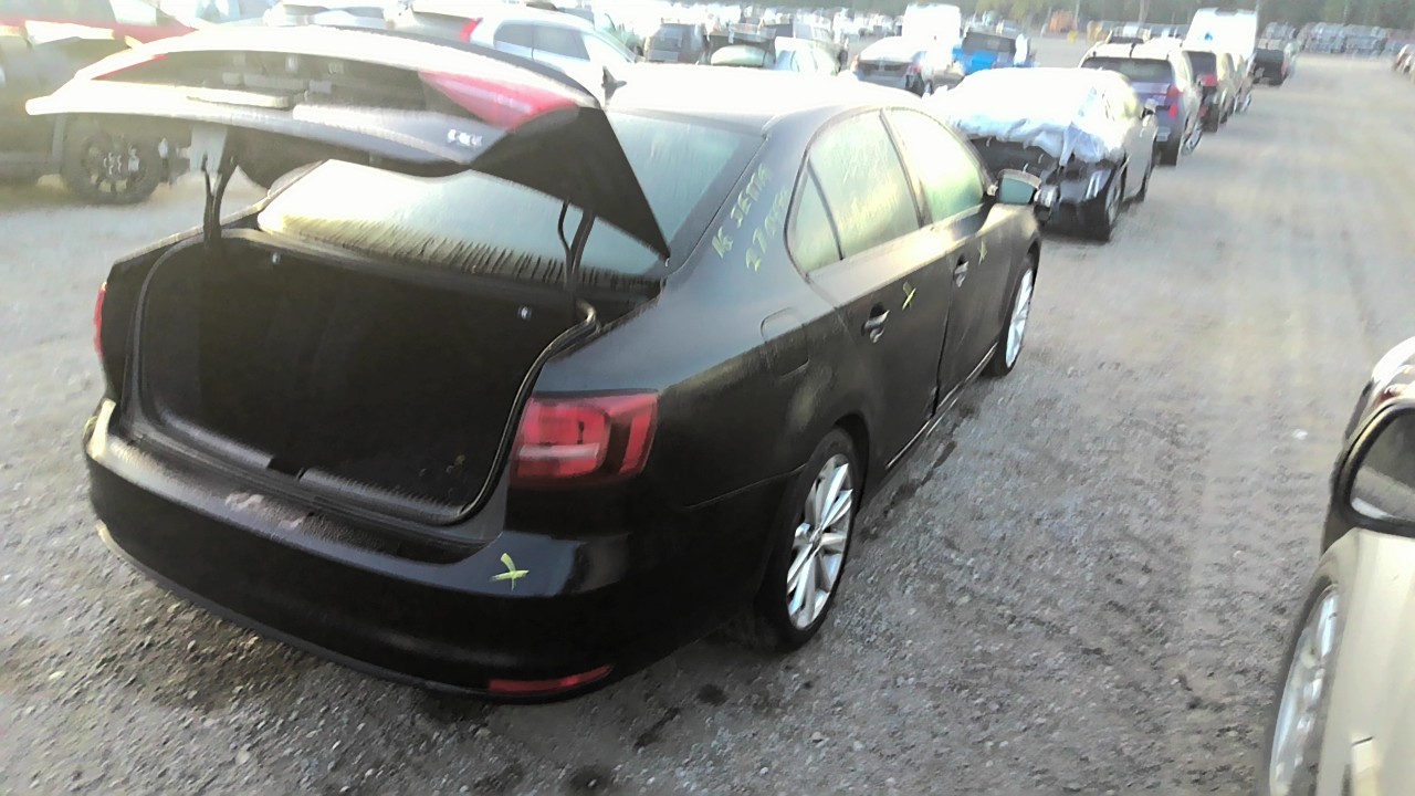 https://f005.backblazeb2.com/file/img-partshotlines-com/Inventory/EC801/Vehicle/220593_04.jpg