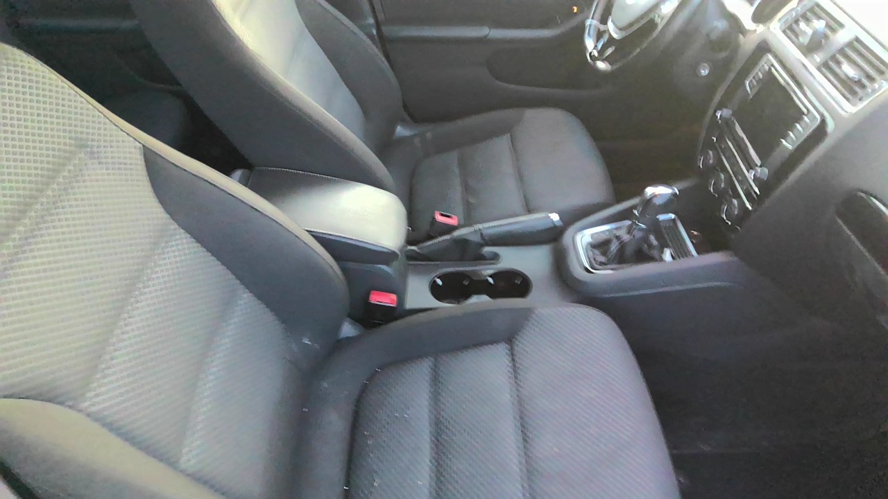 https://f005.backblazeb2.com/file/img-partshotlines-com/Inventory/EC801/Vehicle/220593_06.jpg